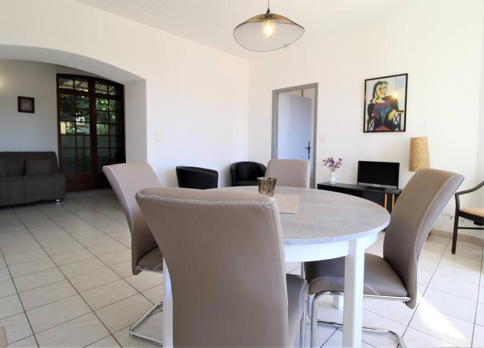 Apartamento La Petite Venise Goudargues Exterior foto